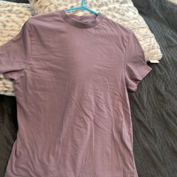 Mens T shirt. Mauve. - Picture 1 of 3